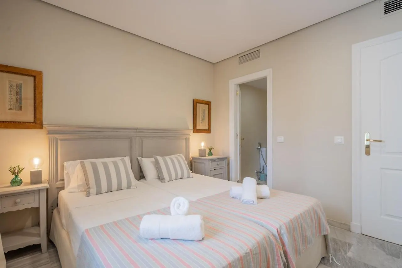 Golden Beach. Artola&Friends Marbella 0*,