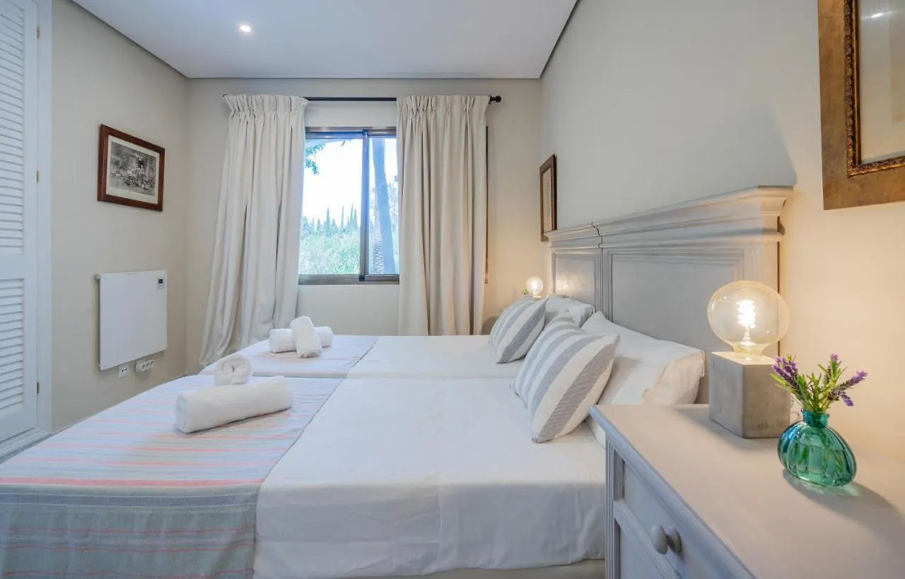 Golden Beach. Artola&Friends Marbella 0*,